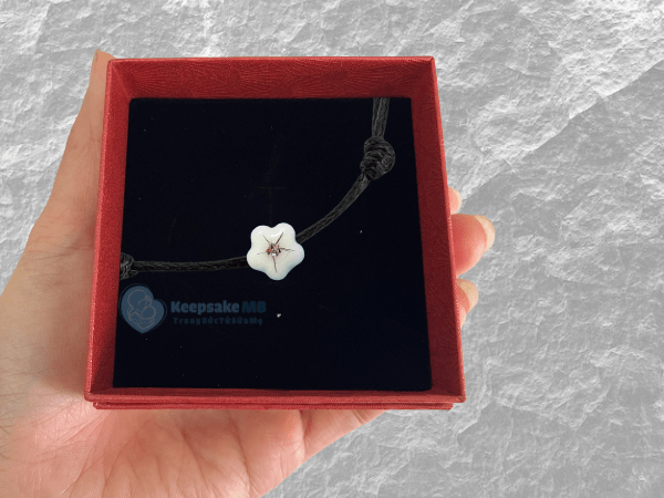 Vòng tay sữa mẹ hoa 5 cánh 4 Trang sức sữa mẹ hoa 5 cánh Keepsake MB