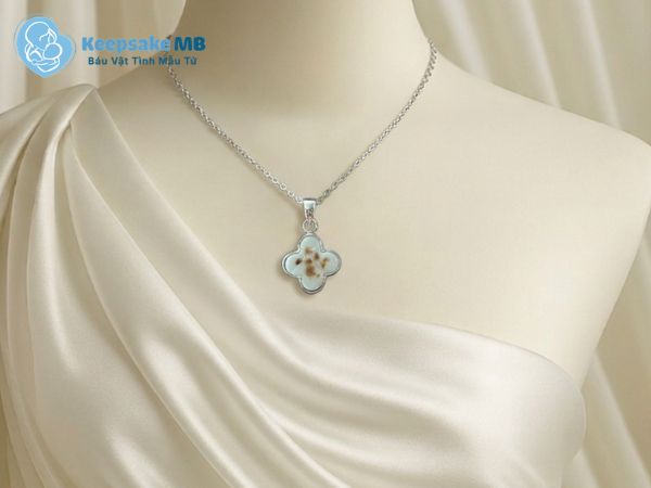 Mặt dây chuyền sữa mẹ Diệp An 3 Mặt dây chuyền làm từ sữa mẹ Diệp An_Keepsake MB_ Trang sức sữa mẹ